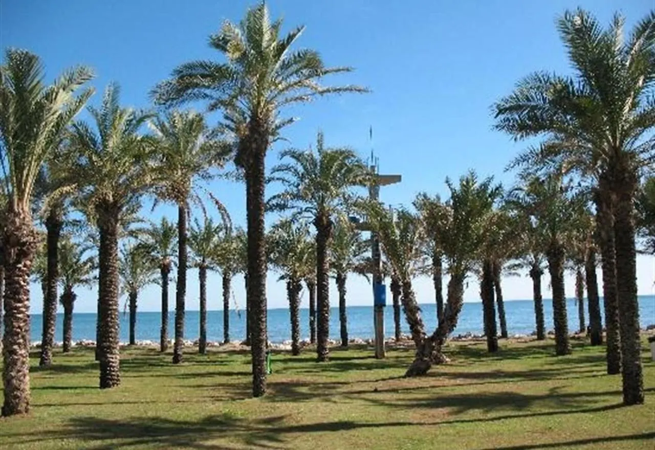 Family Friendly Patio And Poolview Apartment Torremolinos